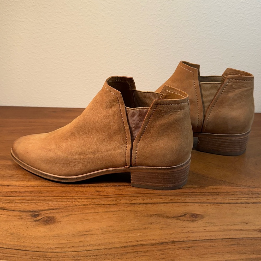 Dolce Vita Slip-On Tan Leather Booties, Size 9.5